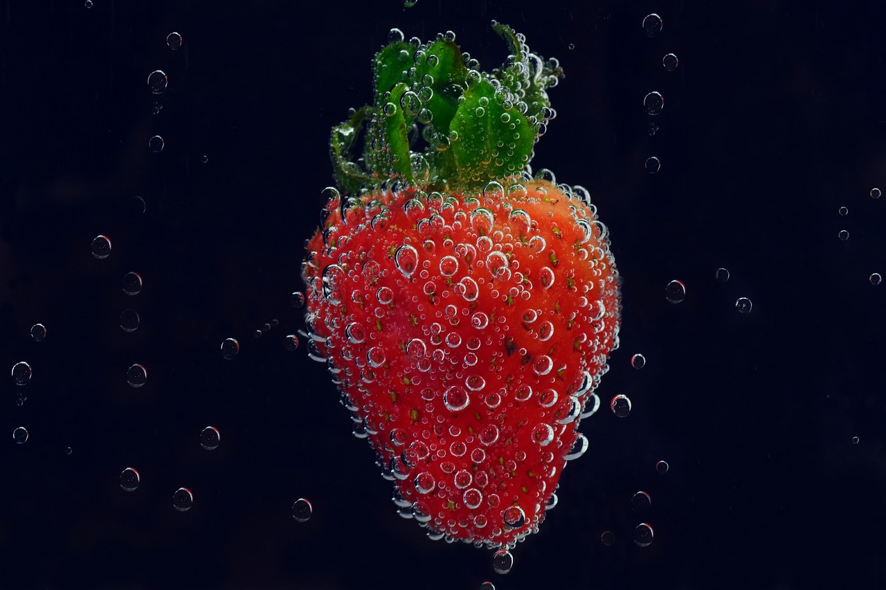 草莓, 打击, 空气泡沫