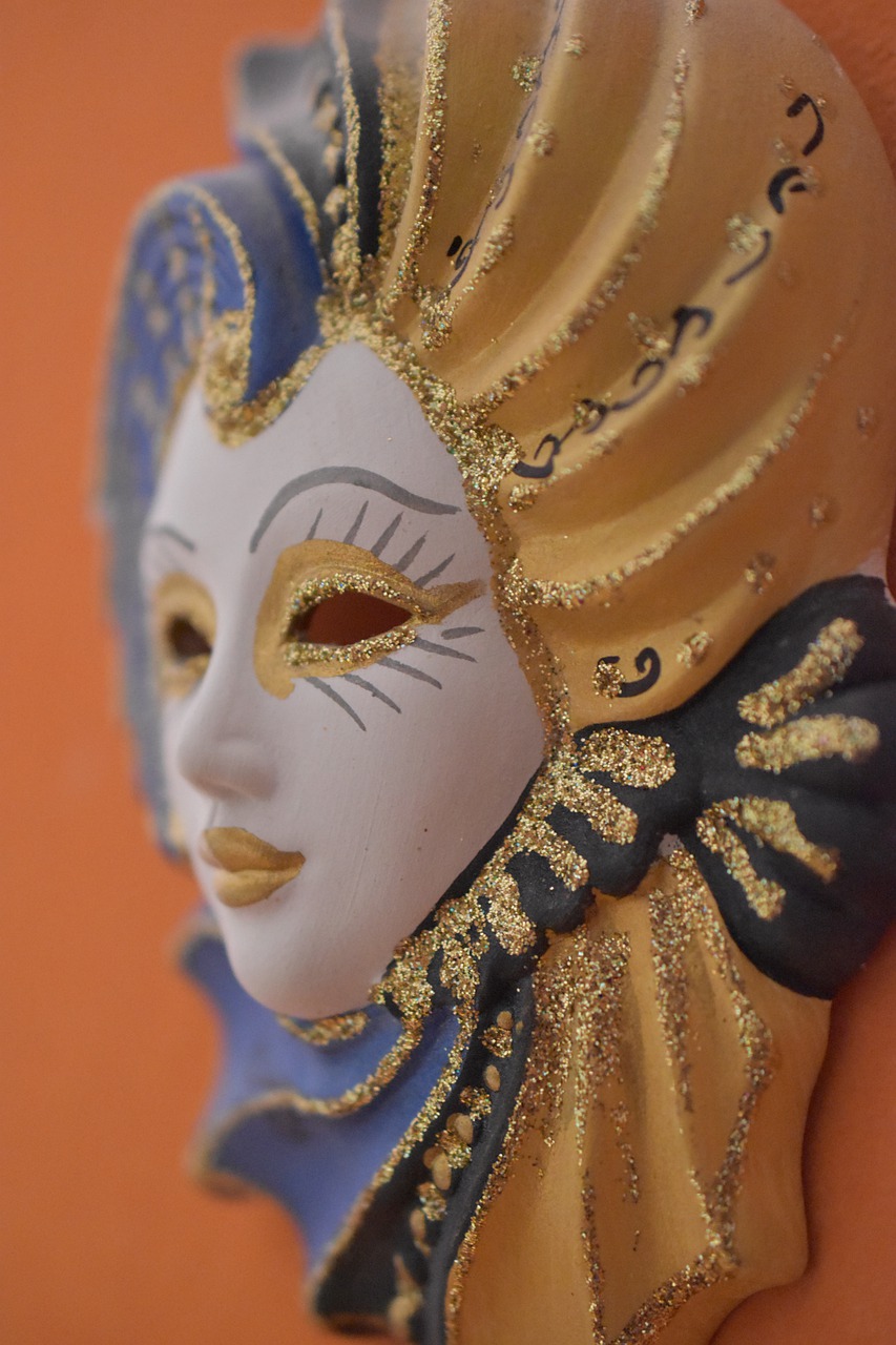 面具, 狂欢节, 陶瓷