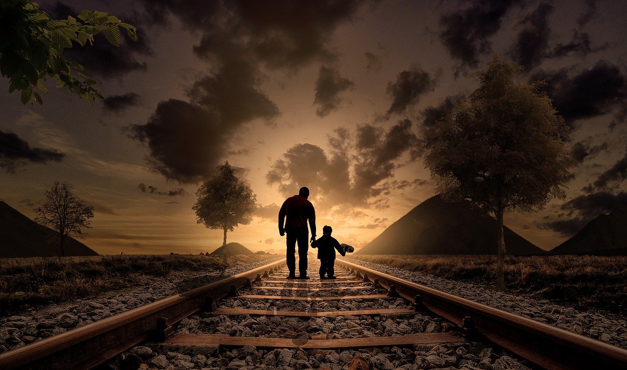 父亲和儿子, 走, 铁路